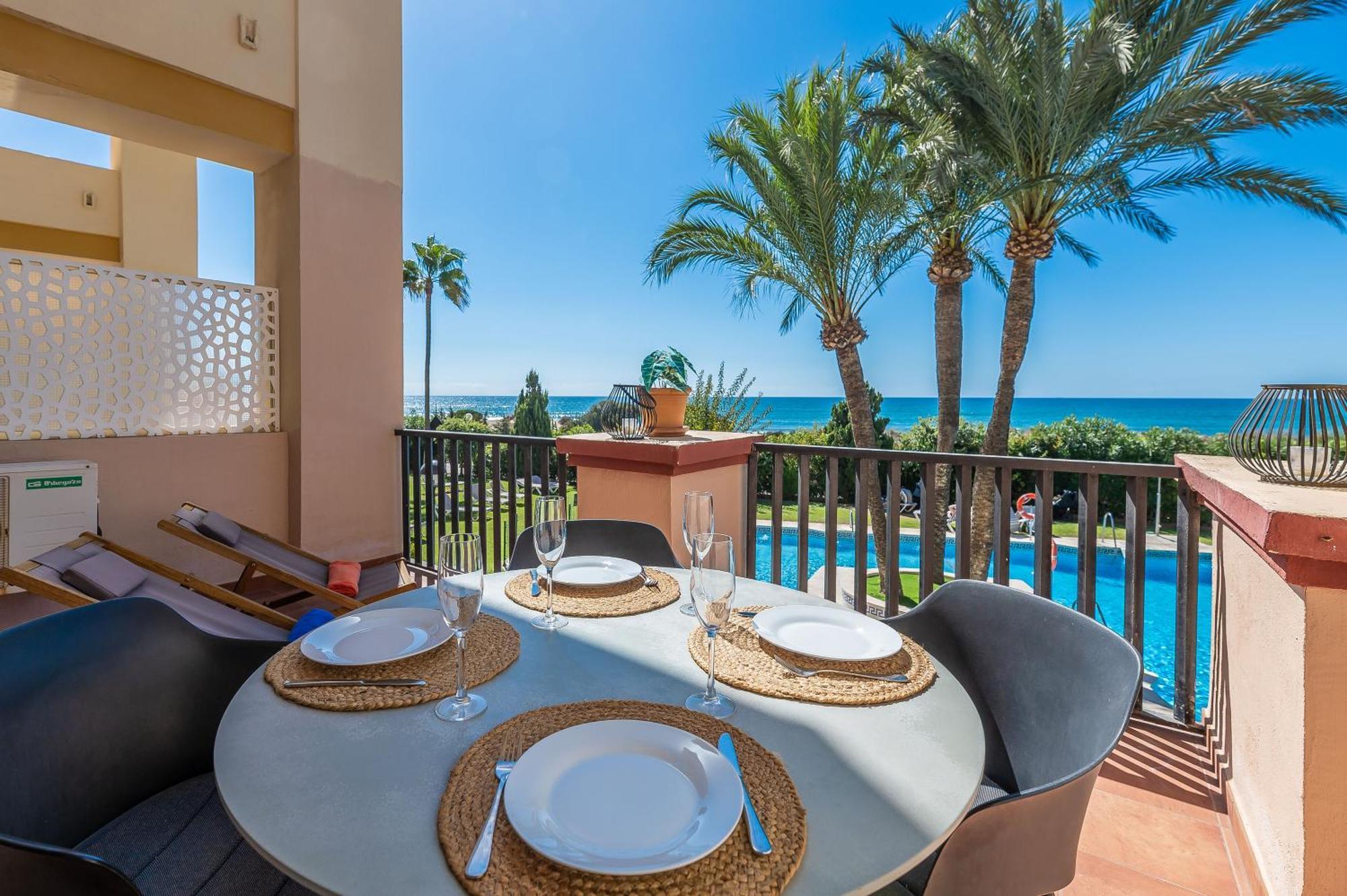Front Line Beach Studio Apartment Marbella Exterior foto